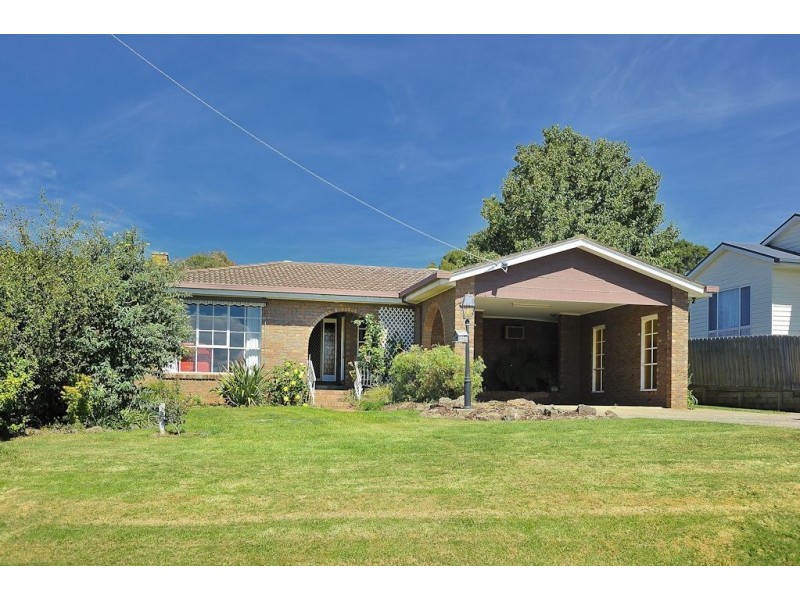 68 Lardner Road, Drouin VIC 3818