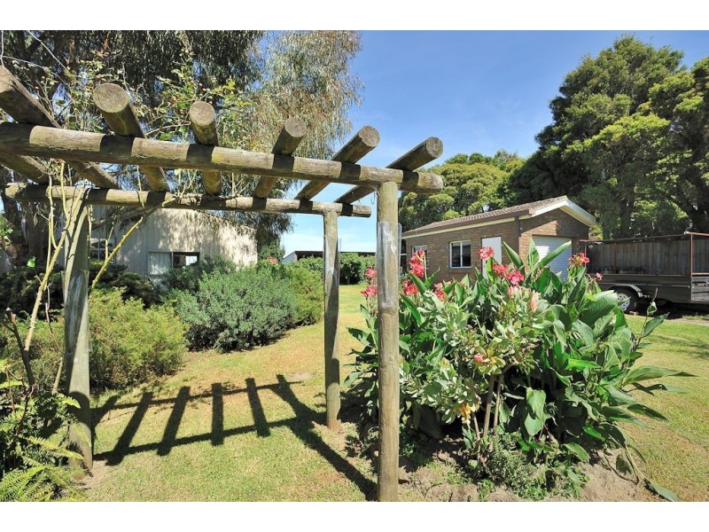 68 Lardner Road, Drouin VIC 3818