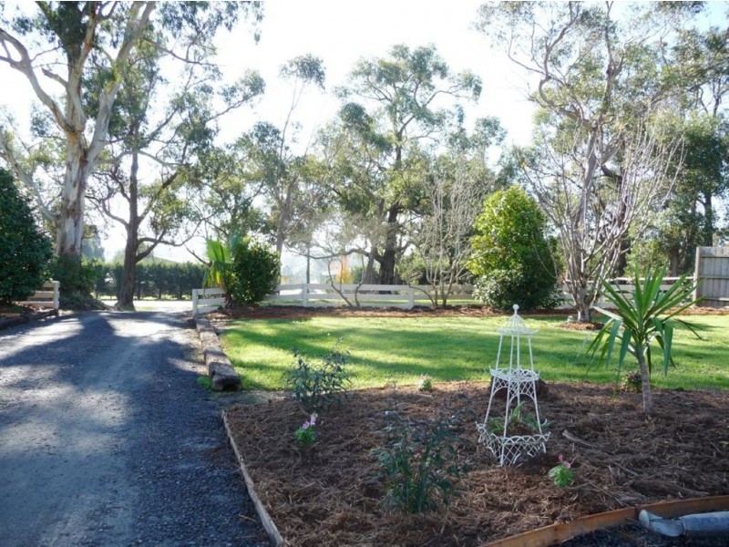 560 Princes Way, Longwarry North VIC 3816