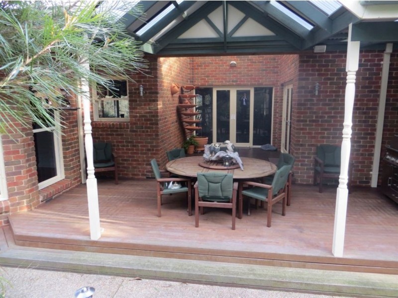 75 Mirrabooka Road, Maryknoll VIC 3812