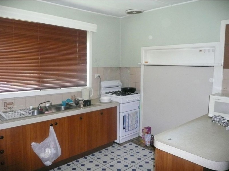 77 Fowler Street, Moe VIC 3825