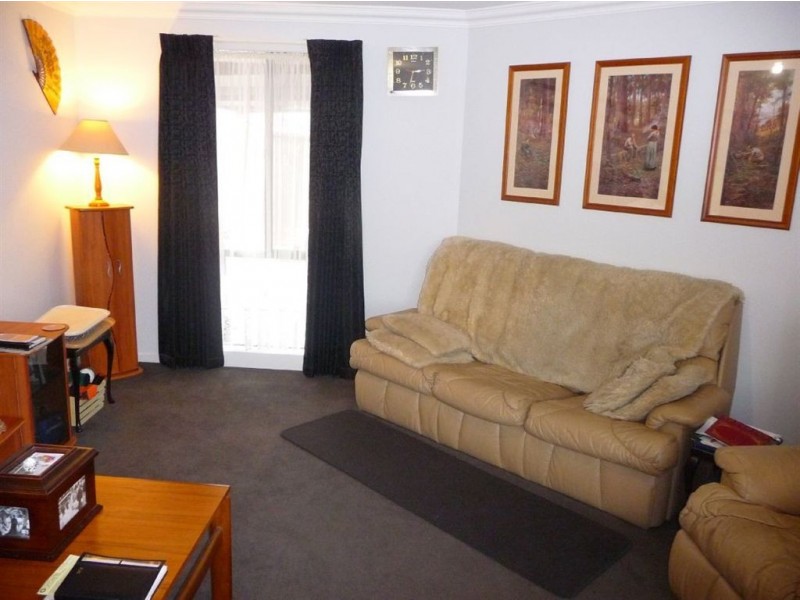 14 Oak Avenue, Longwarry VIC 3816