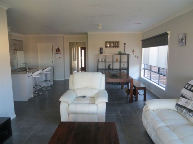 31 Kennedy Street, Longwarry VIC 3816