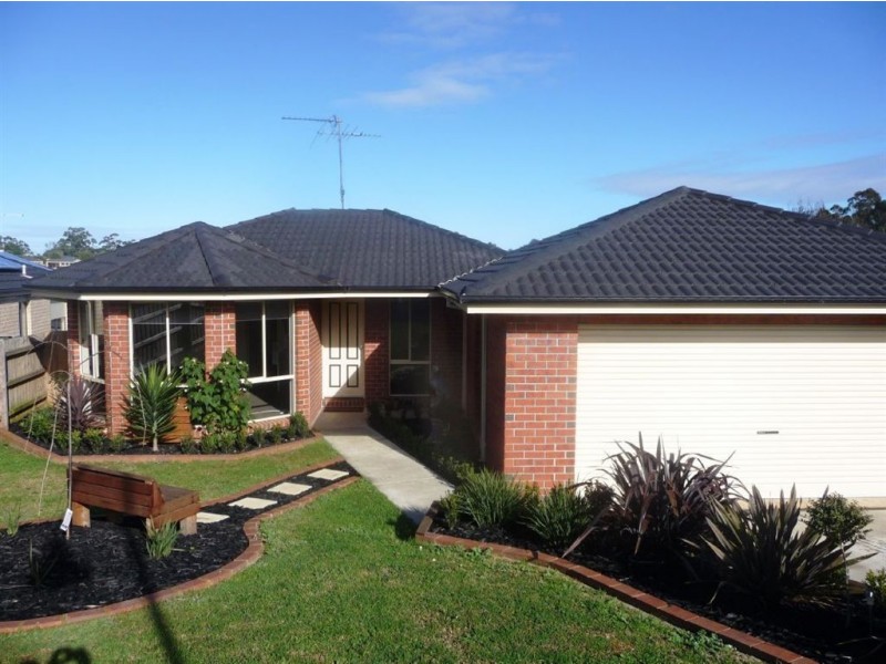 12 Palm Square, Drouin VIC 3818