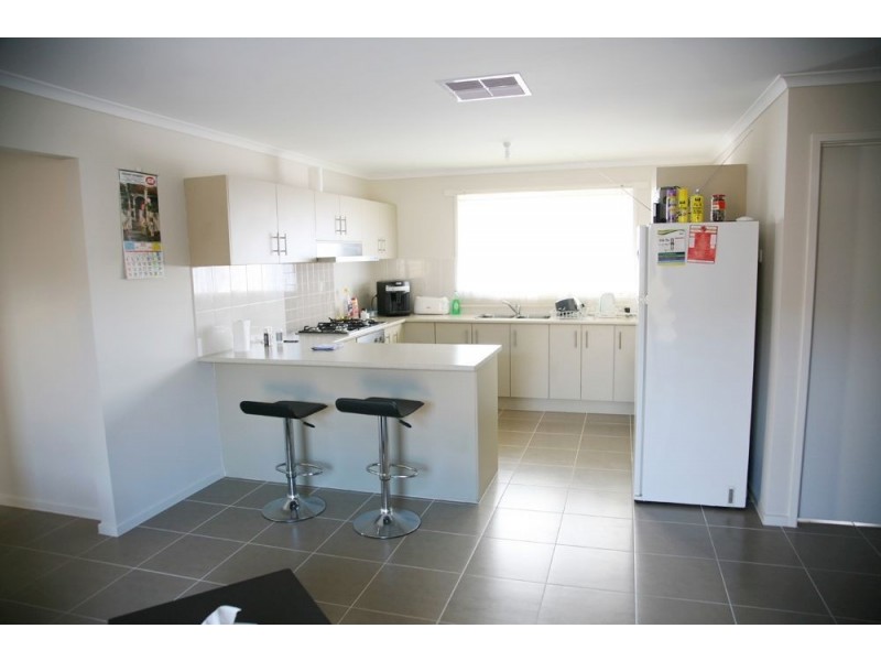 3 Oak Avenue, Longwarry VIC 3816