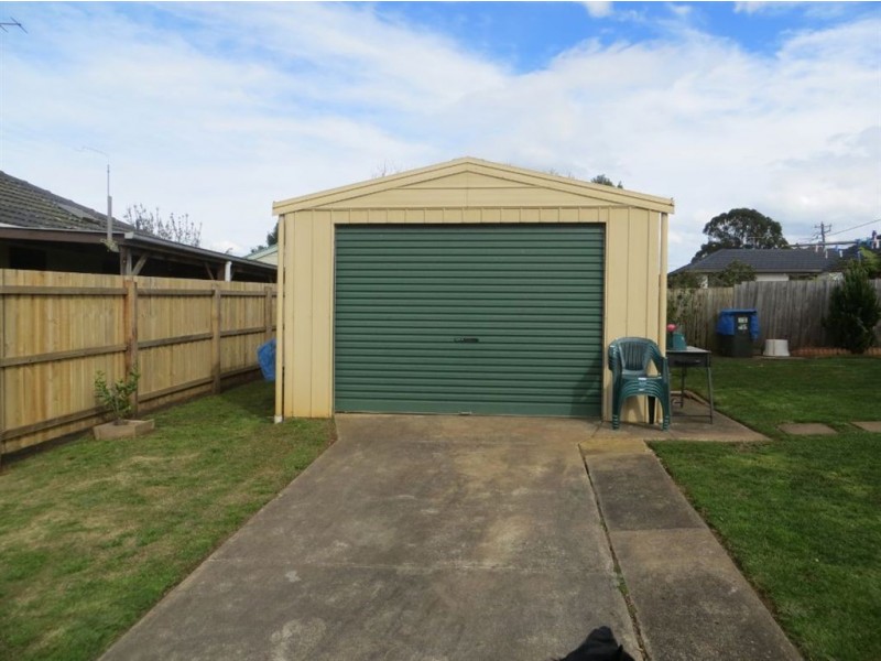 42 Albert Road, Drouin VIC 3818