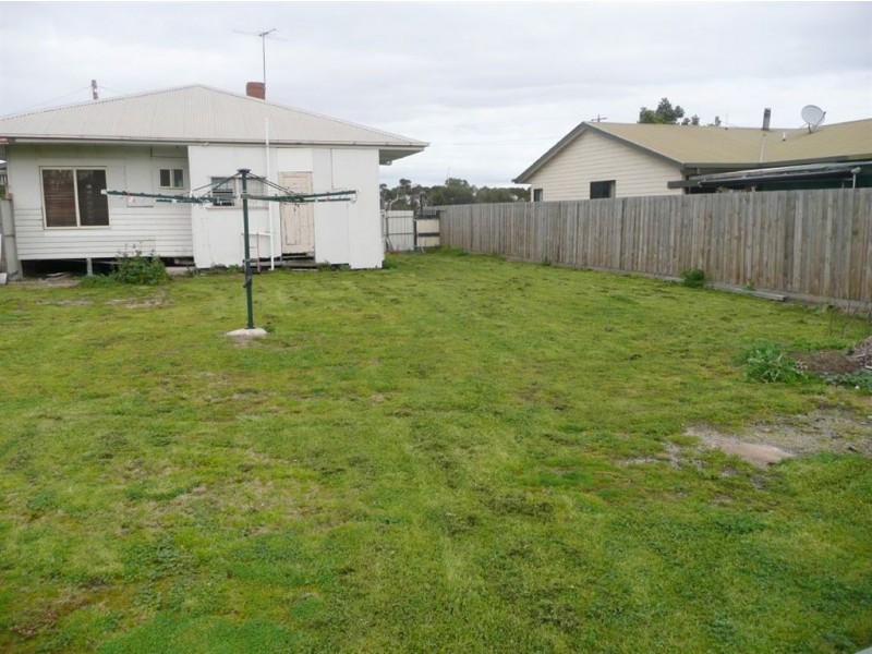 204 Station Street, Koo Wee Rup VIC 3981