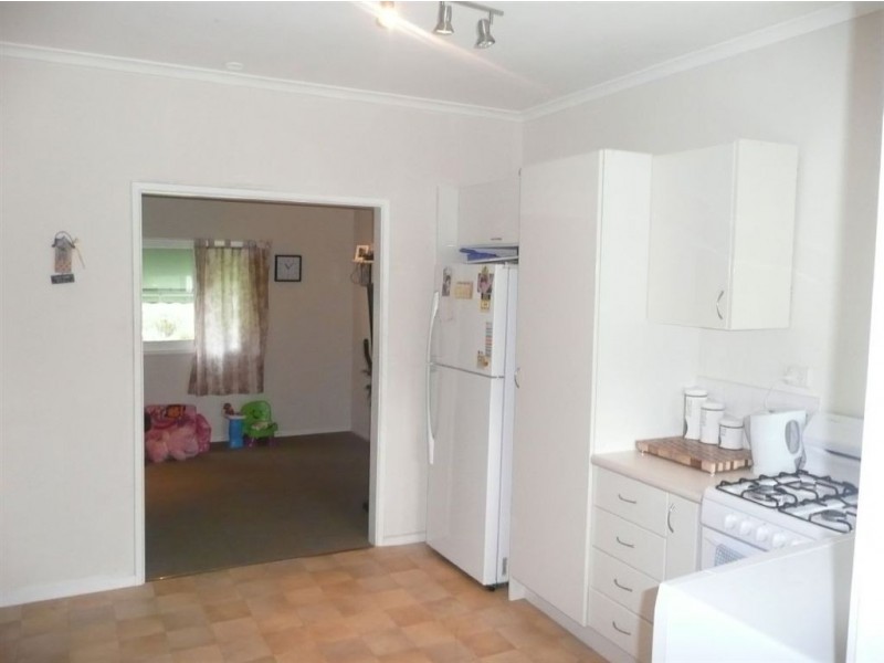 41 Wood Street, Drouin VIC 3818