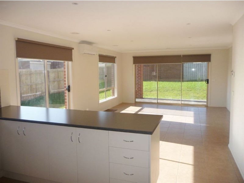6a Hatfield Drive, Drouin VIC 3818
