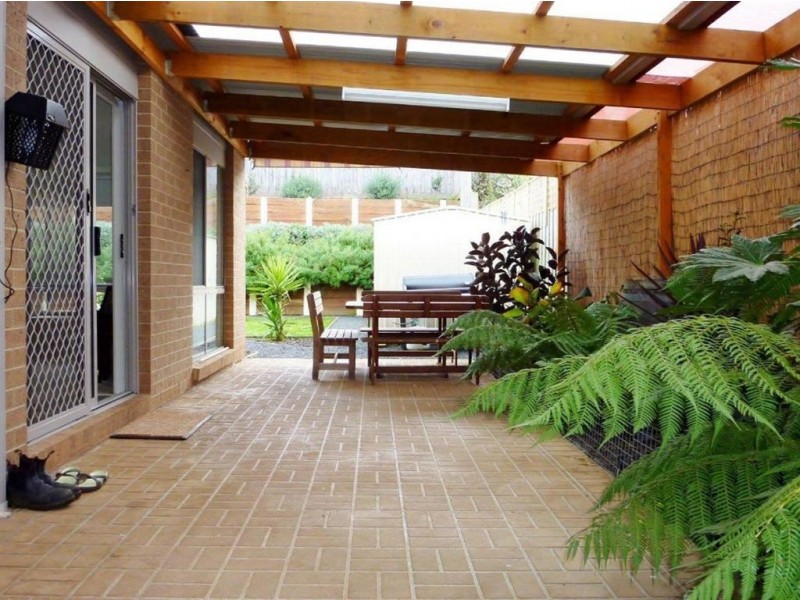 19 Carbine Court, Drouin VIC 3818