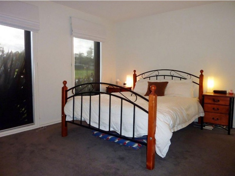 23 Rivendale Crescent, Drouin VIC 3818