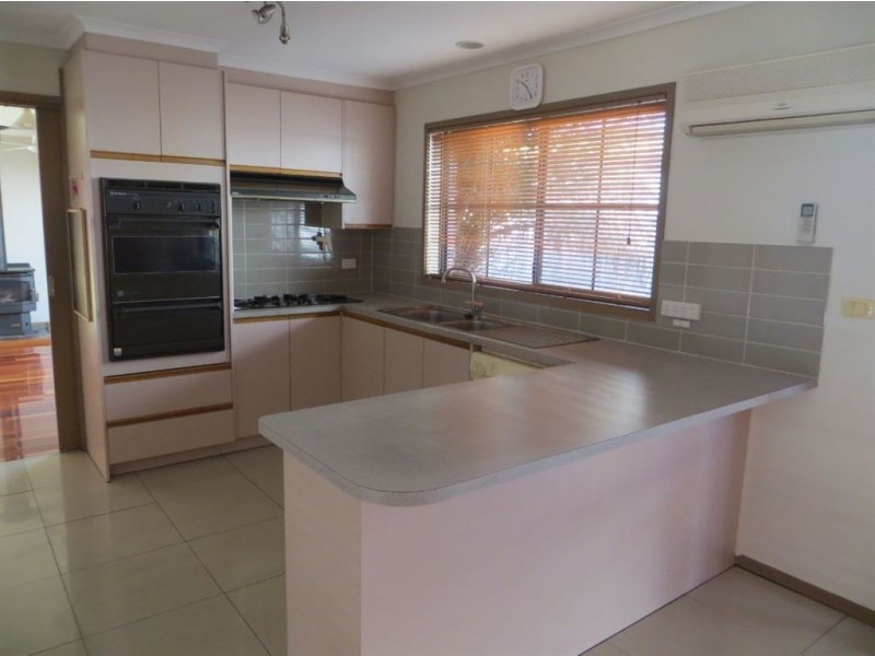 1 McClure Street, Drouin VIC 3818