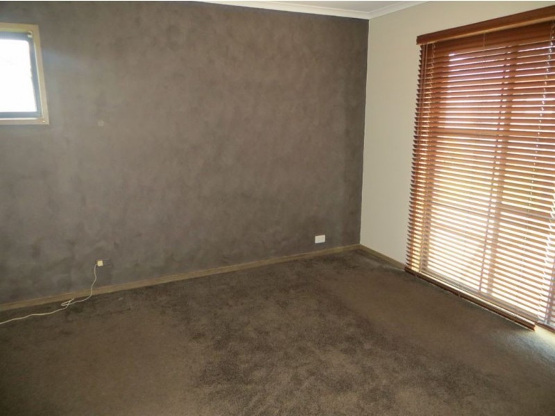 1 McClure Street, Drouin VIC 3818