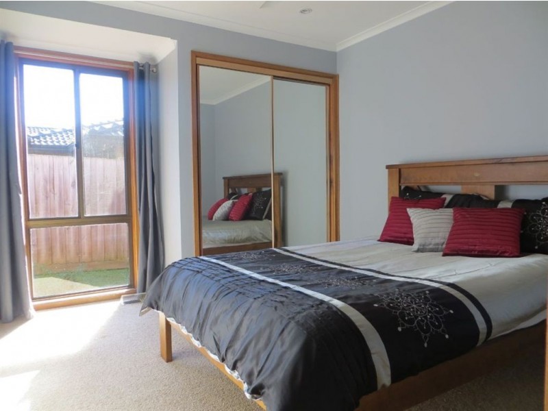 15 Gerrard Street, Drouin VIC 3818