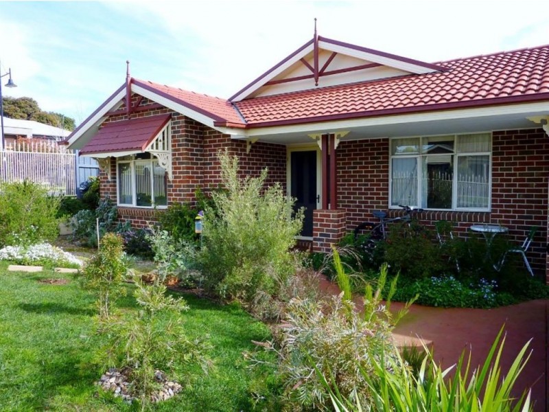 7 Rivendale Crescent, Drouin VIC 3818