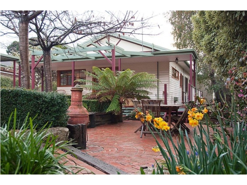 6 Jolley Road, Bunyip VIC 3815