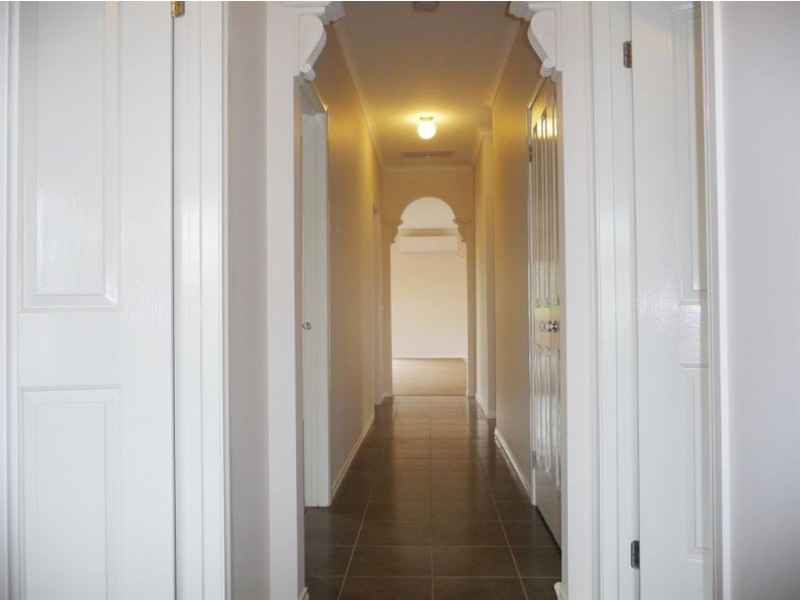 22 Shae Crescent, Drouin VIC 3818