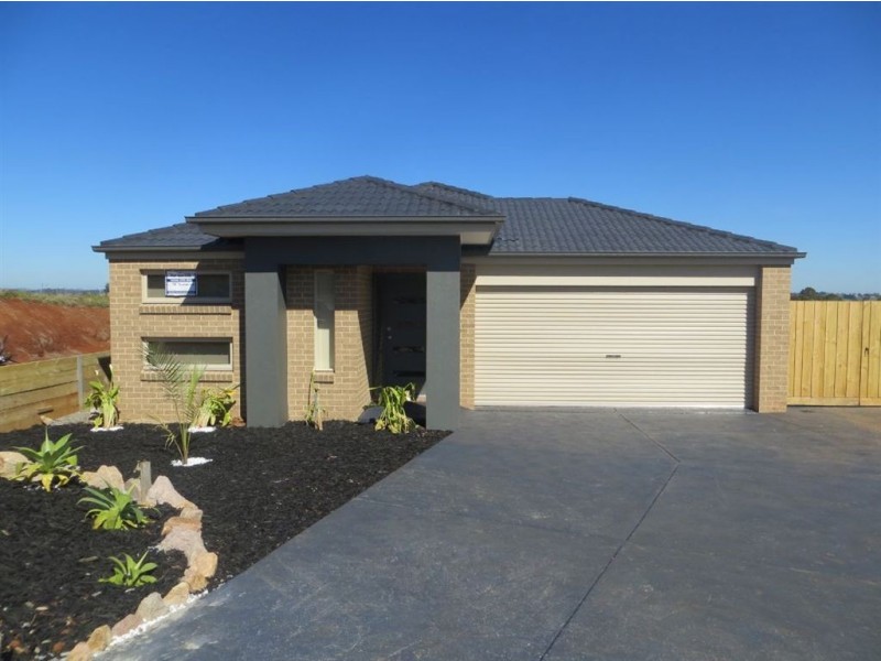 40 Kensington Square, Drouin VIC 3818