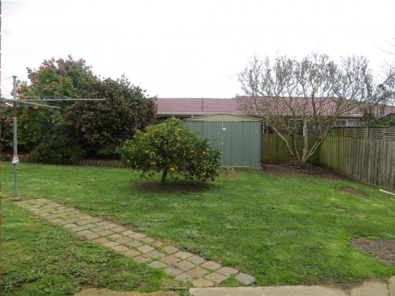 1 Floris Avenue, Drouin VIC 3818