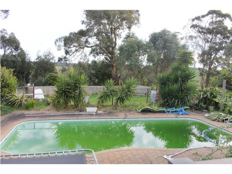 235 Longwarry Road, Drouin VIC 3818