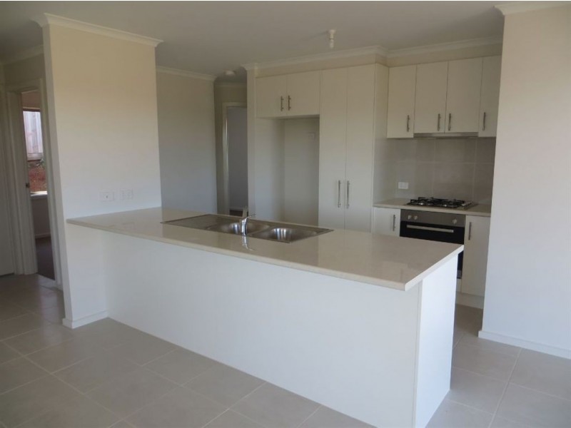 62 Cook Street, Drouin VIC 3818