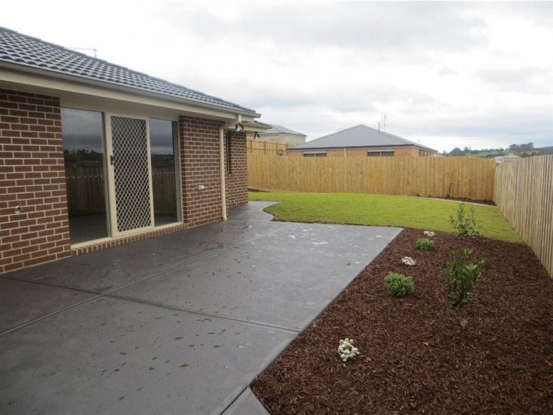 14 Todman Street, Drouin VIC 3818