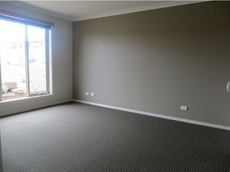 14 Todman Street, Drouin VIC 3818