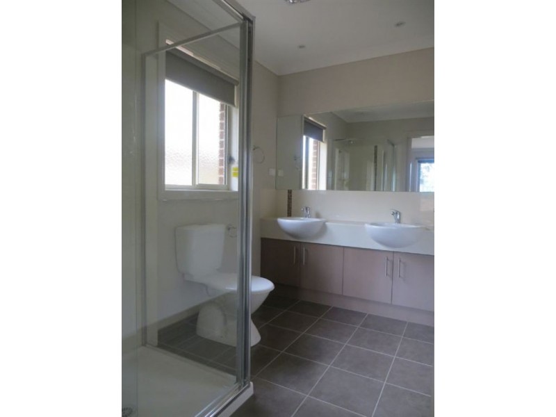 14 Todman Street, Drouin VIC 3818