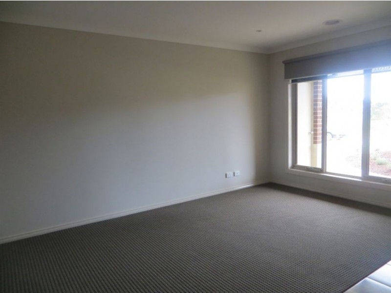 14 Todman Street, Drouin VIC 3818