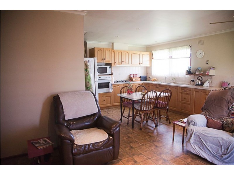 385 Edgar Road, Longwarry VIC 3816