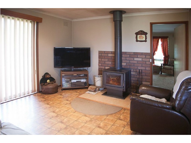 385 Edgar Road, Longwarry VIC 3816