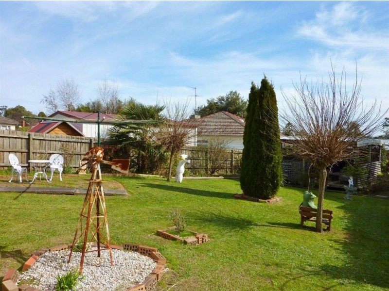 15 Hearn Street, Drouin VIC 3818