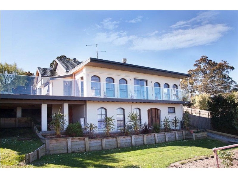 10 Mary Street, Bunyip VIC 3815