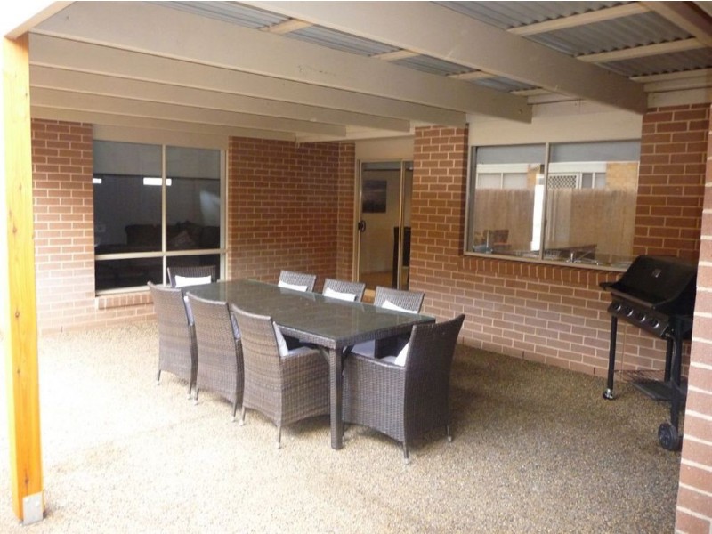 101 McNeilly Road, Drouin VIC 3818
