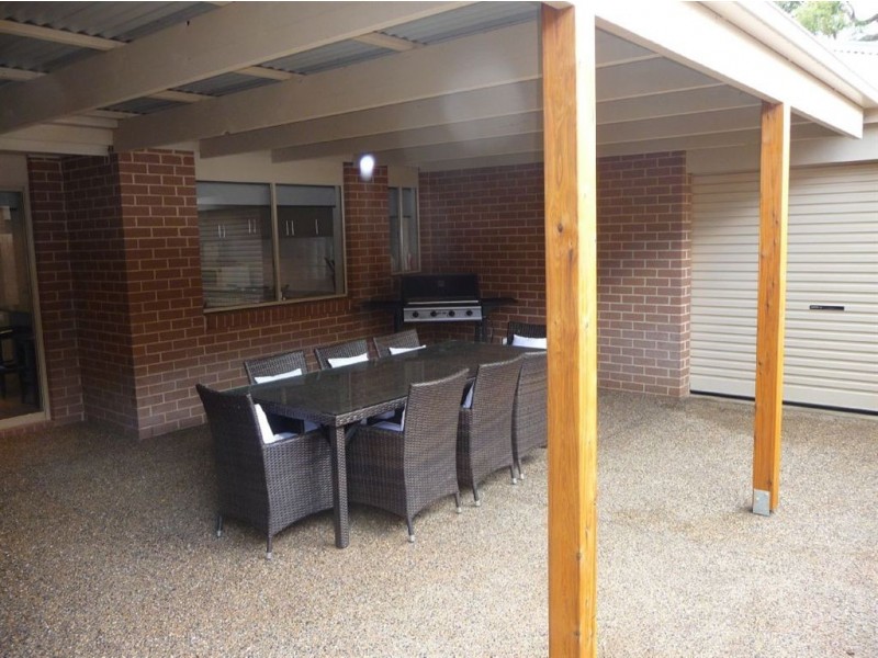 101 McNeilly Road, Drouin VIC 3818