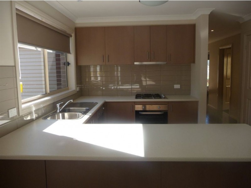 22 Holland Street, Drouin VIC 3818