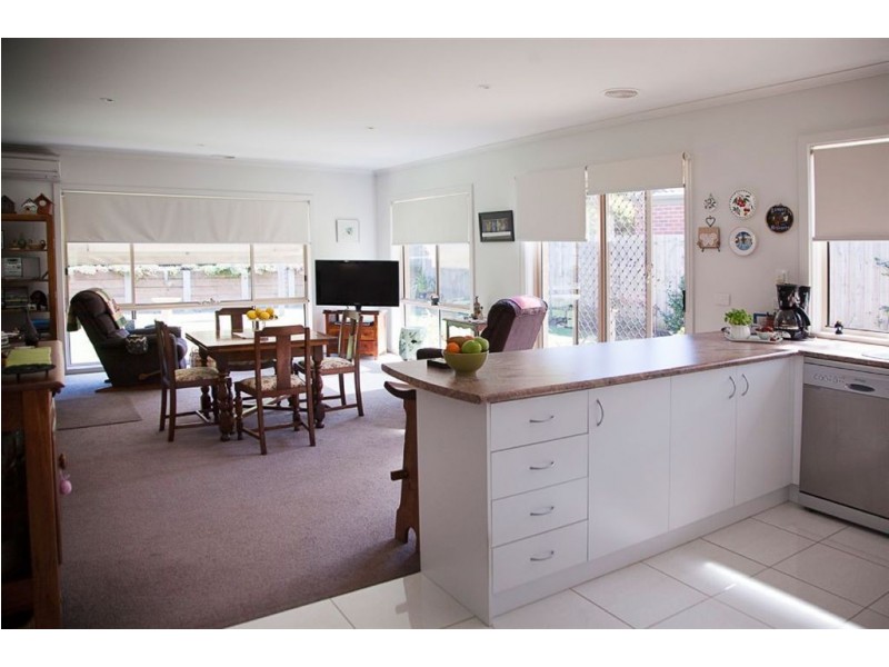 21 Carbine Court, Drouin VIC 3818