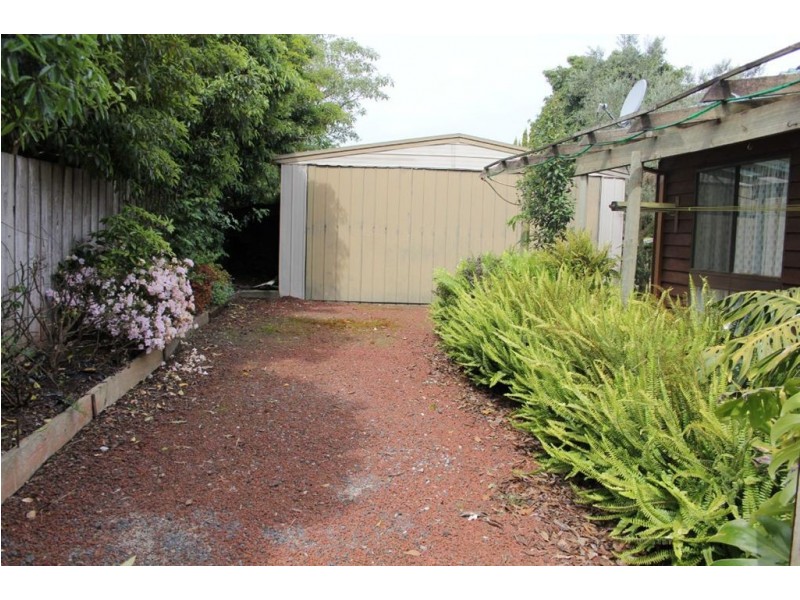 6 Boronia Street, Drouin VIC 3818
