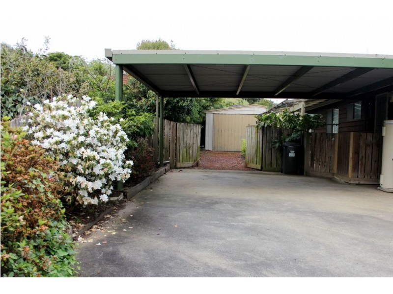 6 Boronia Street, Drouin VIC 3818