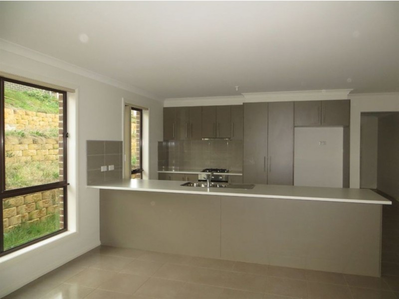 30 Hatfield Drive, Drouin VIC 3818