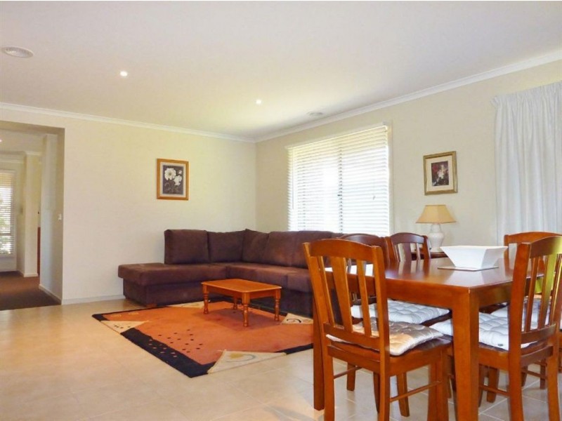 3 Rimfire Avenue, Drouin VIC 3818