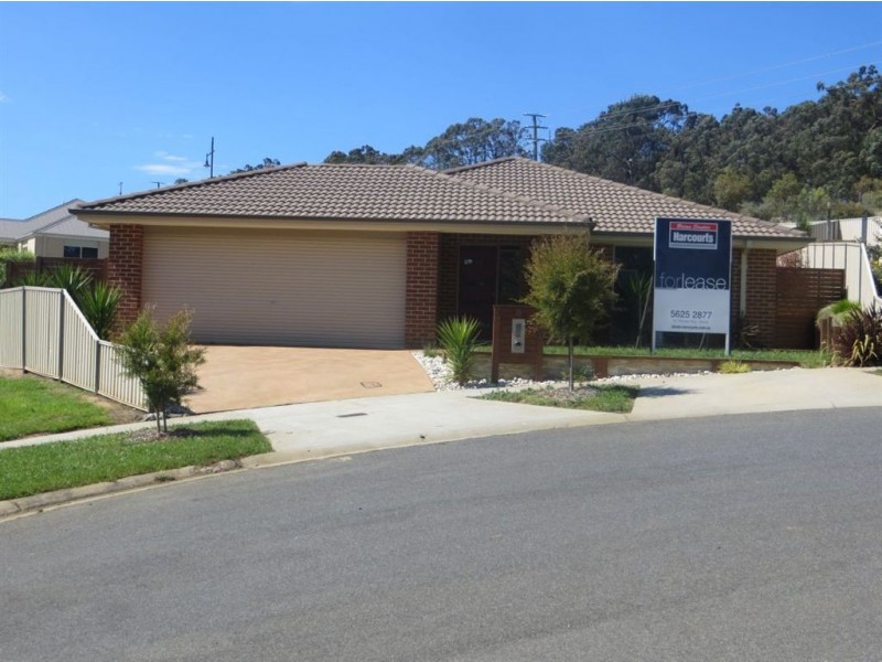 9 Lakeside Court, Drouin VIC 3818