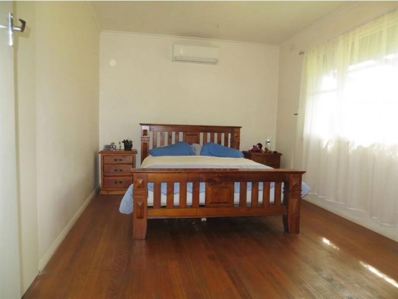 74 Church Street, Drouin VIC 3818