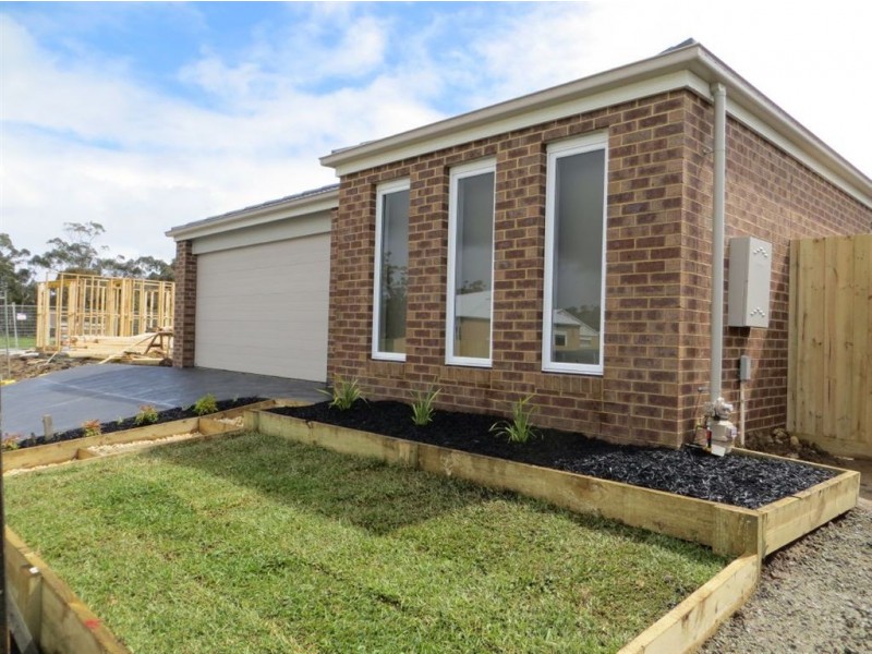 34 Jamescott Drive, Drouin VIC 3818