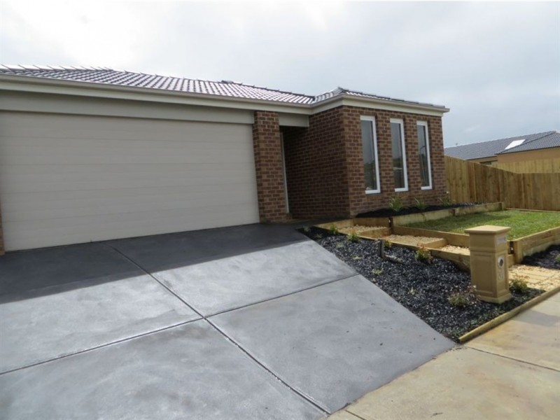 34 Jamescott Drive, Drouin VIC 3818