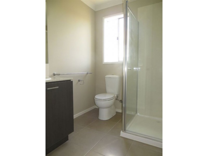 34 Jamescott Drive, Drouin VIC 3818