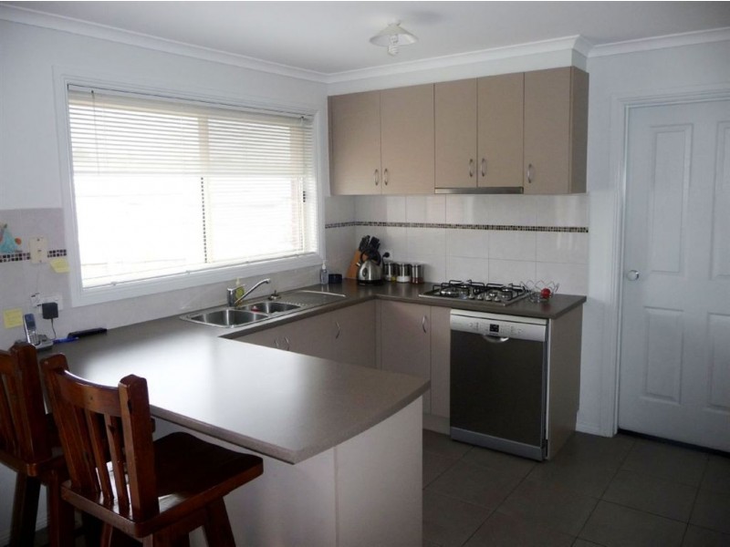 12 Richie Court, Drouin VIC 3818