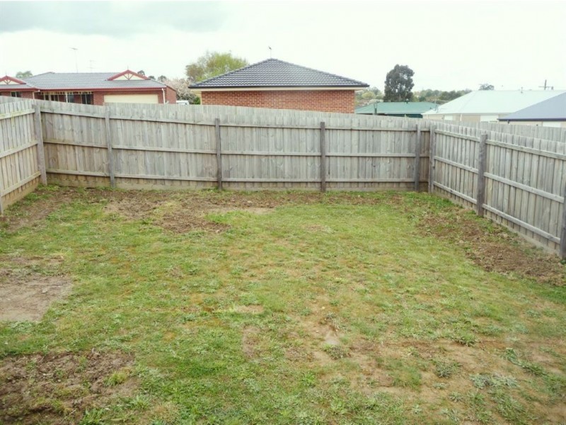 12 Richie Court, Drouin VIC 3818