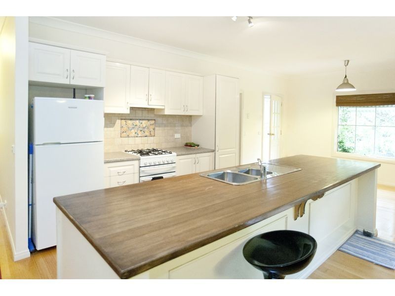 5 Marion Place, Drouin VIC 3818