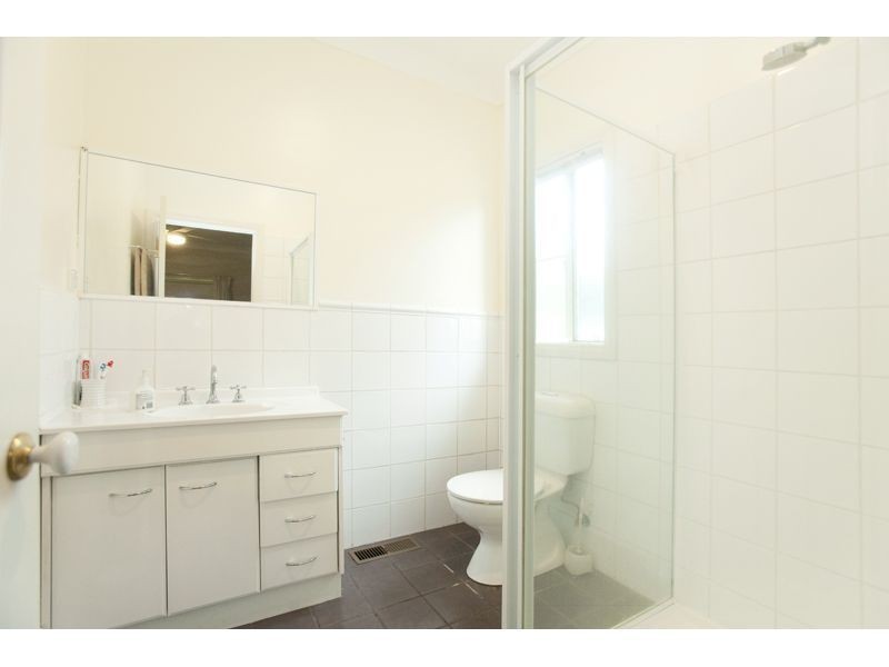 5 Marion Place, Drouin VIC 3818